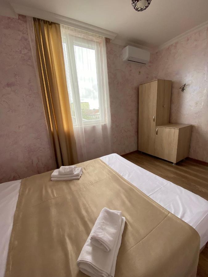 巴统 Holiday House Chkonia酒店 外观 照片