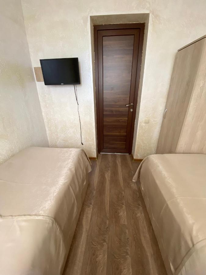 巴统 Holiday House Chkonia酒店 外观 照片